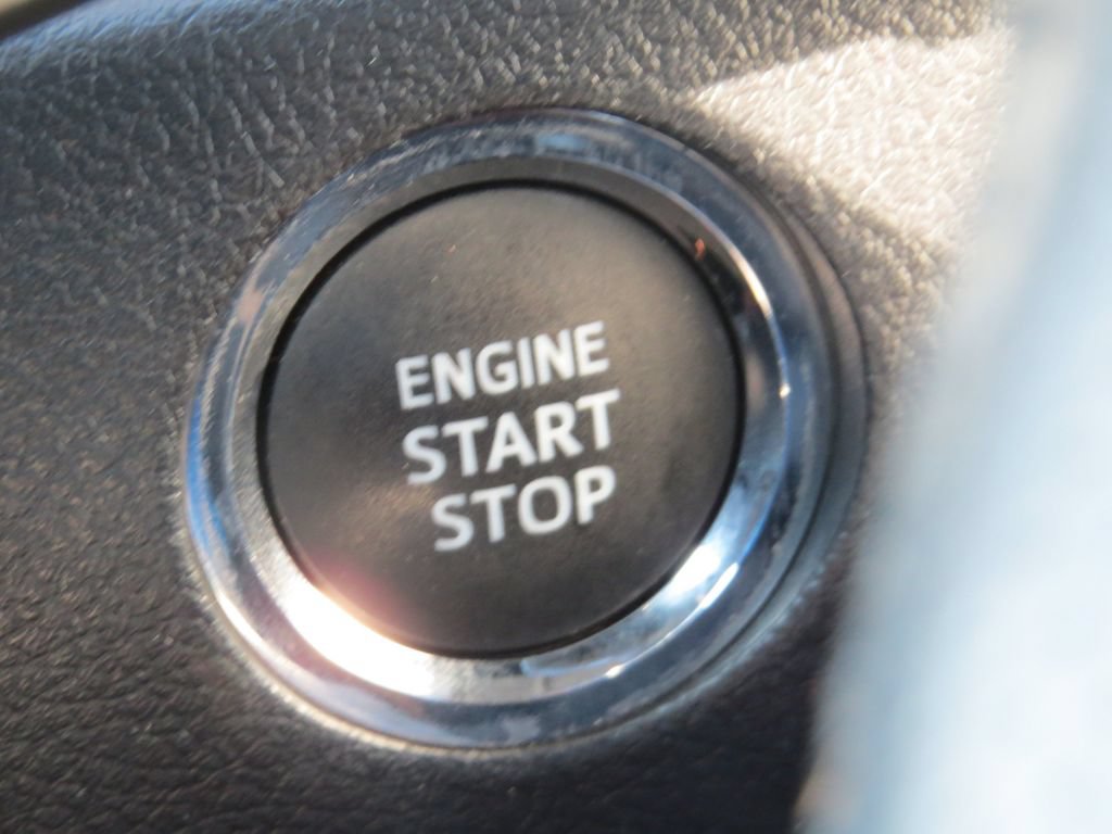 Used 2022 Toyota 4Runner SR5 Premium AWD/4WD image 25