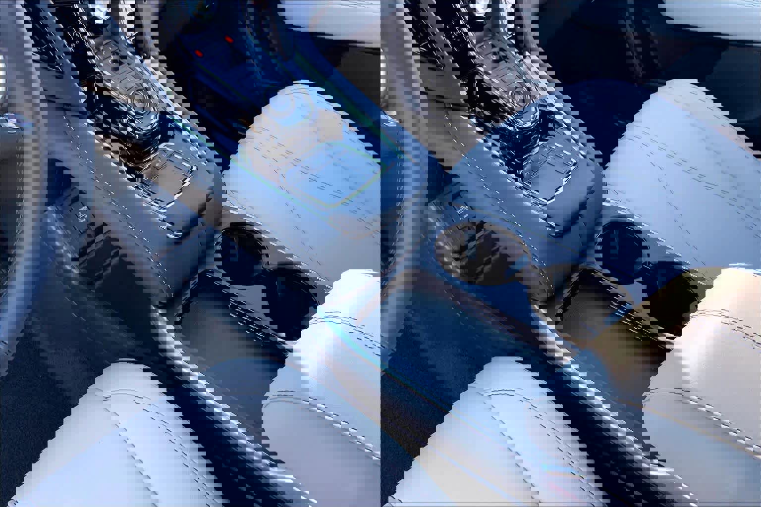 Used 2025 Acura RDX SH-AWD image 17