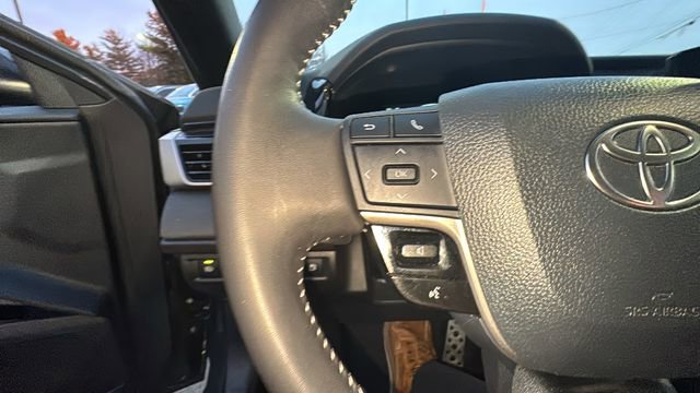 Used 2025 Toyota Camry SE image 17