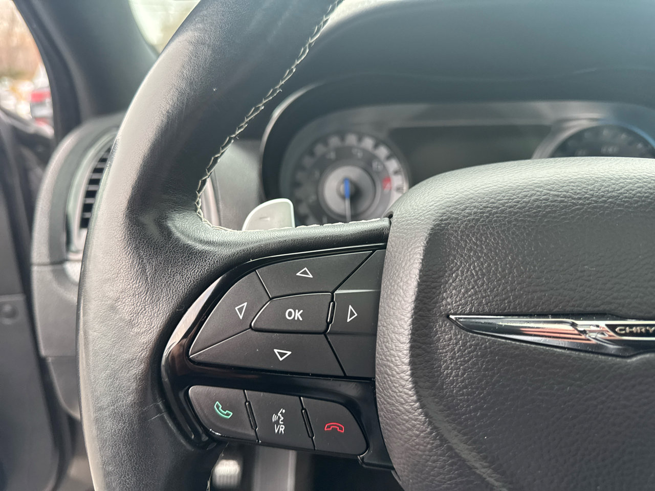 Used 2016 Chrysler 300 S w/ 300S Premium Group image 29