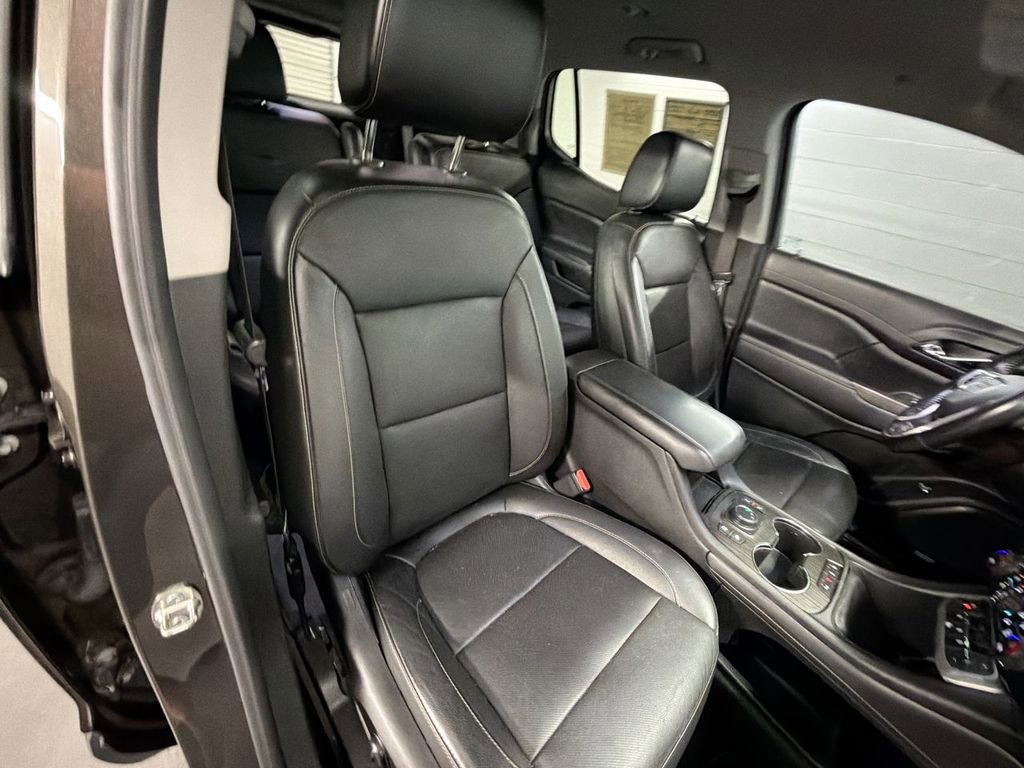 Used 2020 GMC Acadia SLT w/ Premium Package image 27