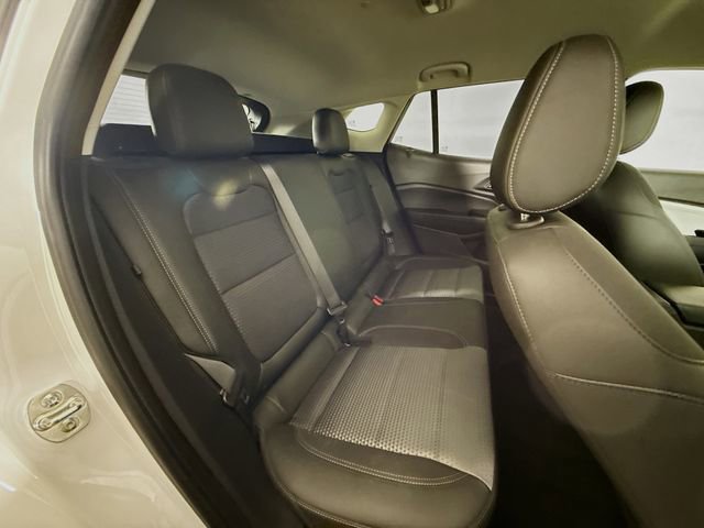 Used 2025 Chevrolet Trax LT w/ Driver Confidence Package image 26