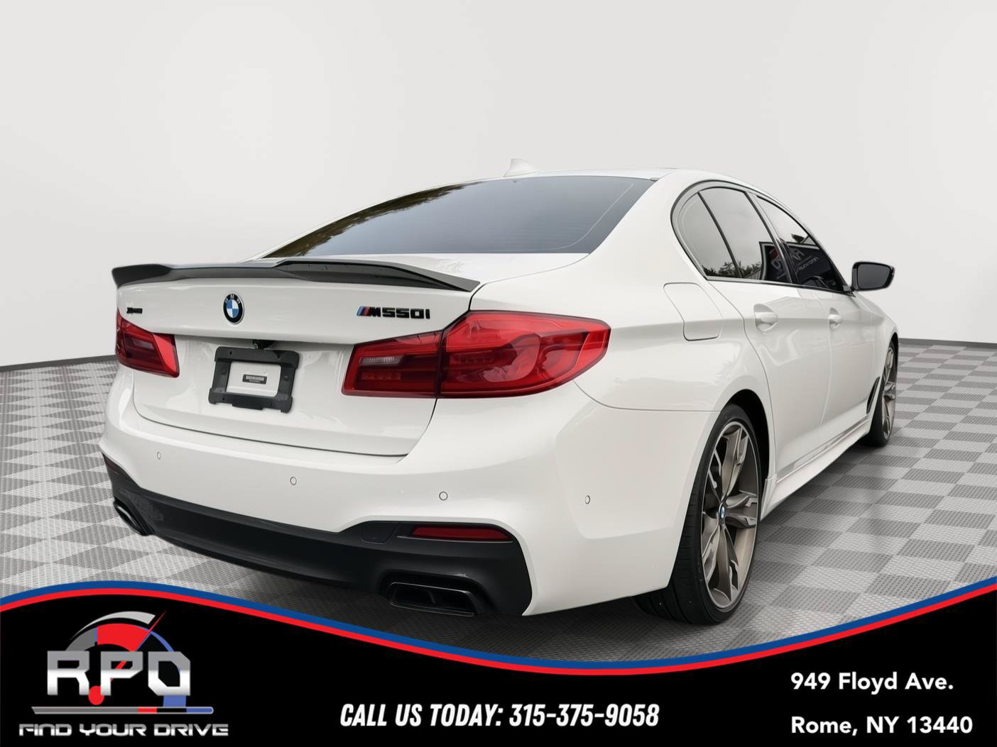 Used 2020 BMW M550i xDrive w/ Executive Package AWD/4WD image 5