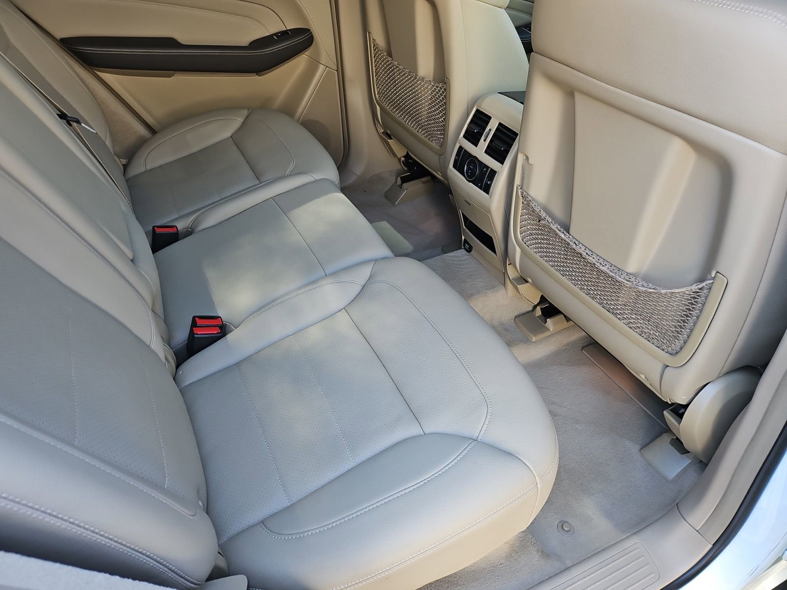 Used 2015 Mercedes-Benz ML 350 4MATIC image 26