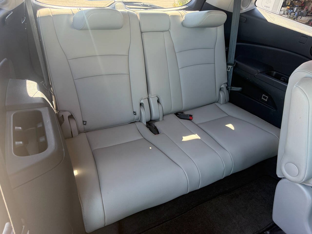 Used 2016 Honda Pilot Elite image 4