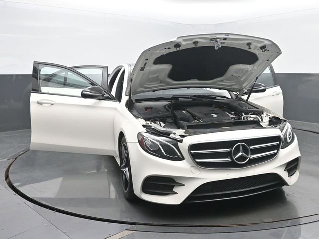 Used 2018 Mercedes-Benz E 300 4MATIC image 52
