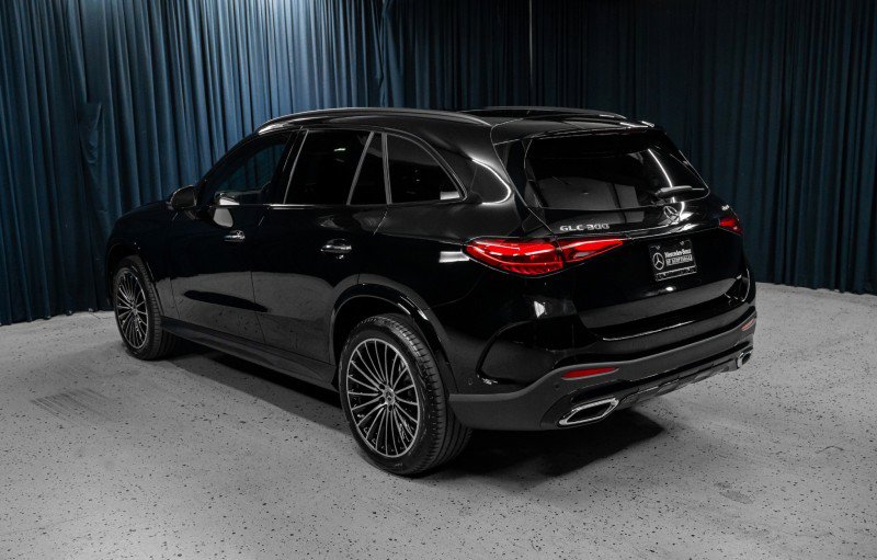 New 2026 Mercedes-Benz GLC 300 4MATIC image 9