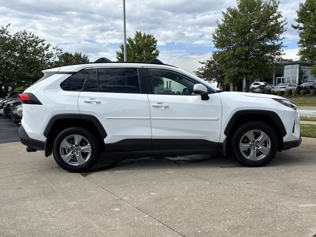 Used 2025 Toyota RAV4 XLE w/ Convenience Package FWD image 2