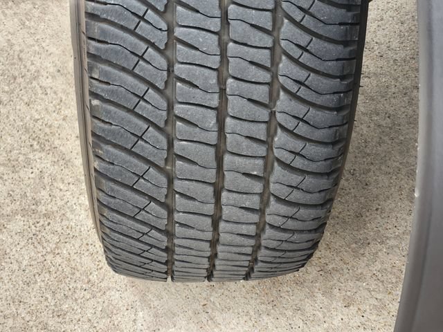 Used 2021 Ford F350 Platinum w/ FX4 Off-Road Package AWD/4WD image 2