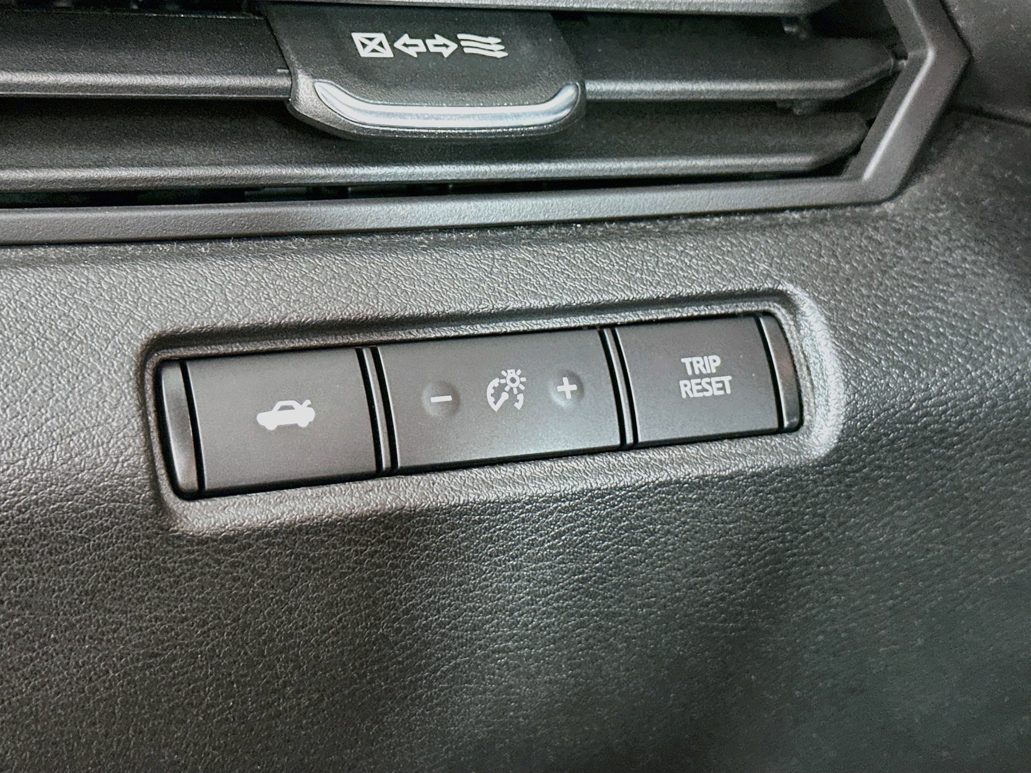 Used 2023 Nissan Altima 2.5 SV FWD image 17