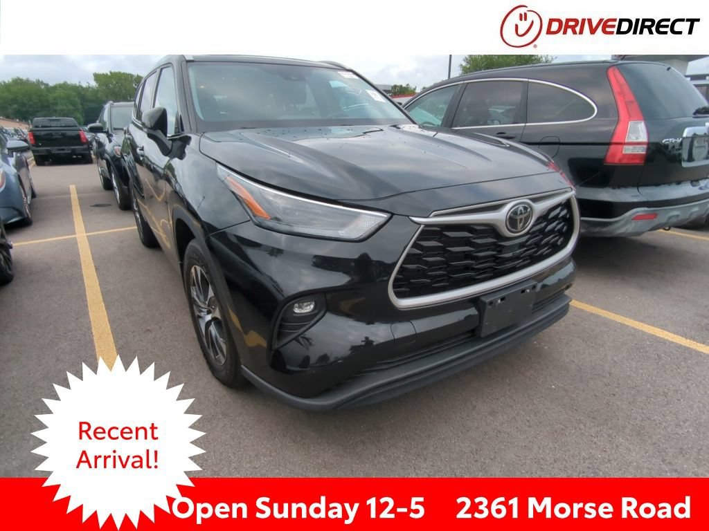 Used 2022 Toyota Highlander XLE
