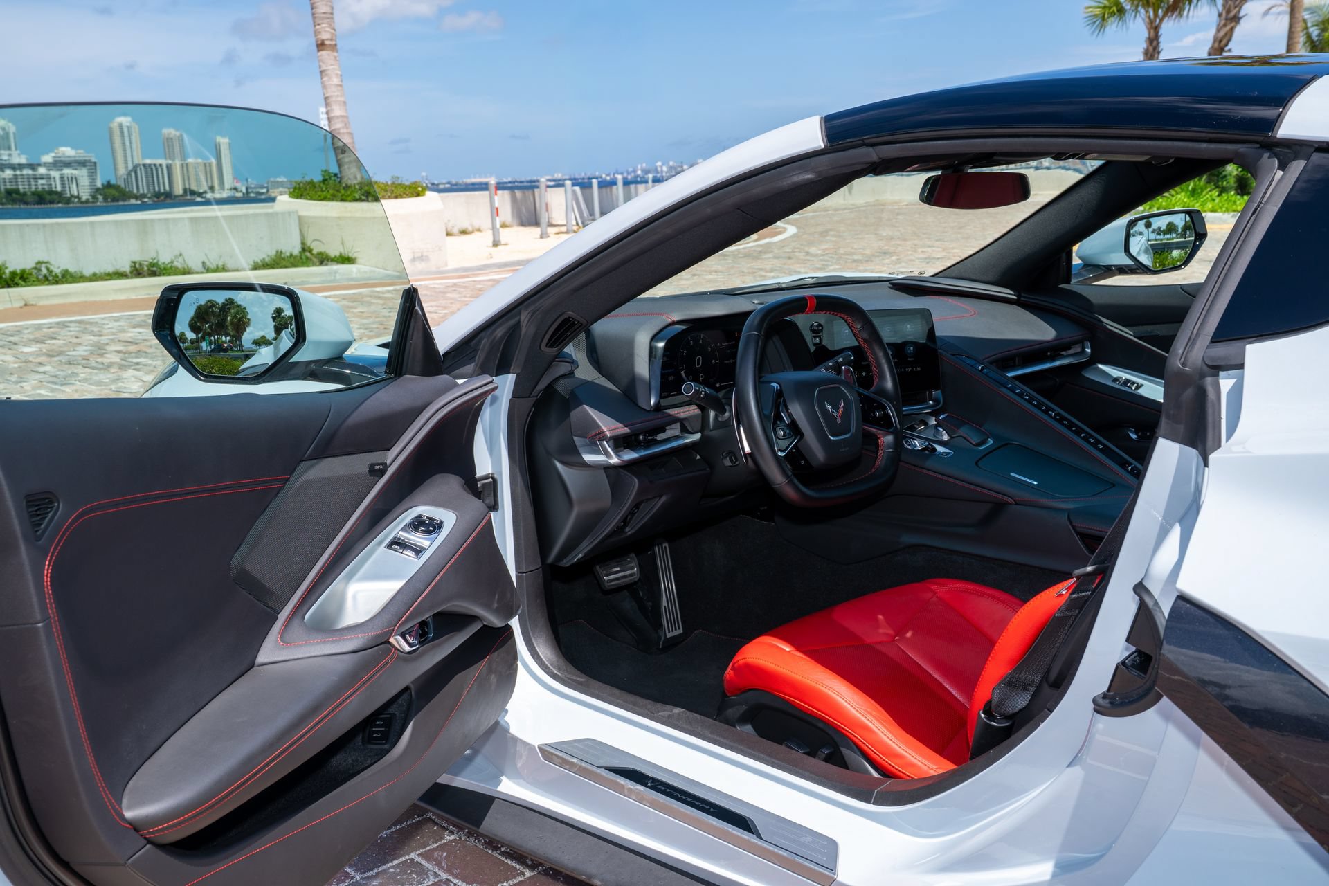 Used 2022 Chevrolet Corvette Stingray Coupe w/ Engine Appearance Package RWD image 20