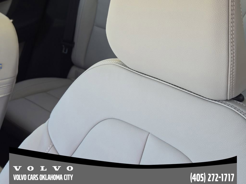 New 2026 Volvo XC40 B5 Ultra w/ Protection Package Premier AWD/4WD image 14