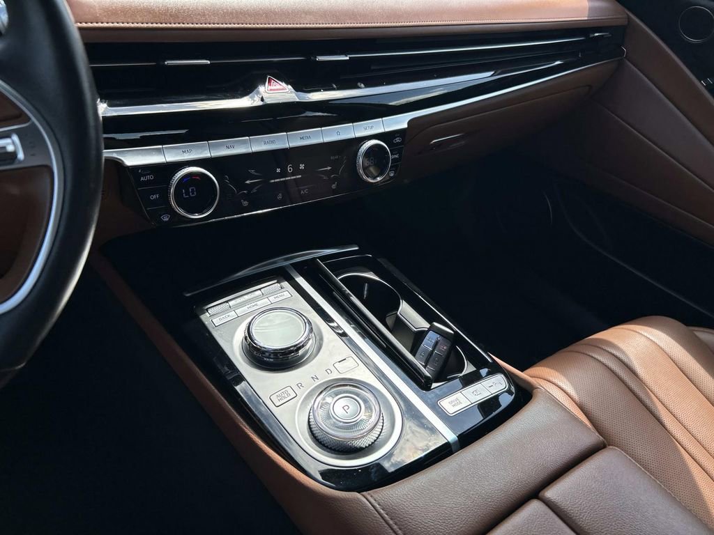 Used 2024 Genesis G80 2.5T image 27