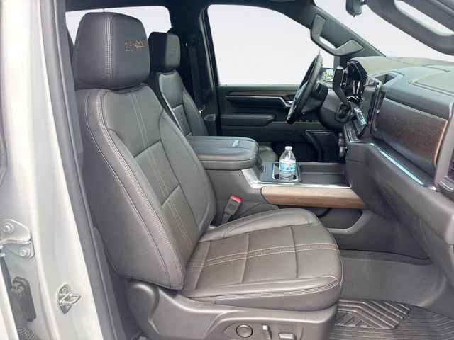 Used 2024 Chevrolet Silverado 3500 High Country w/ High Country Premium Package AWD/4WD image 26