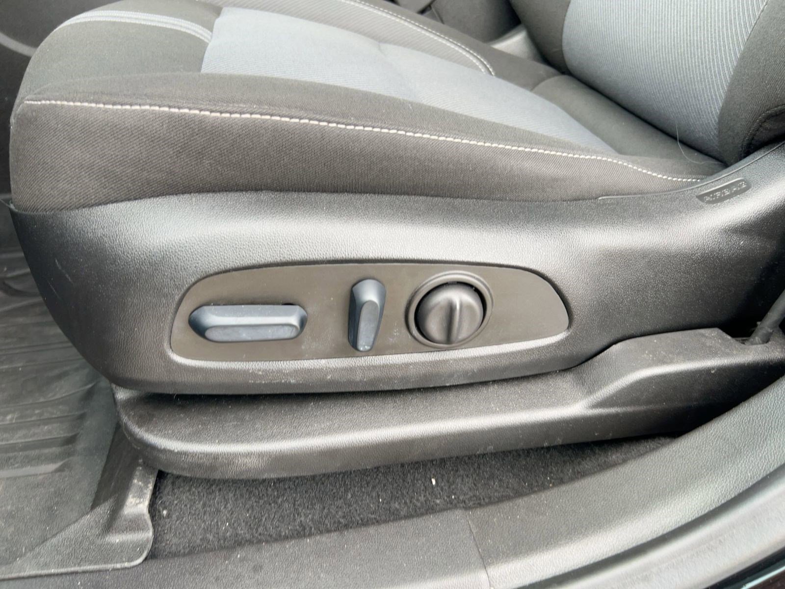 Certified 2023 Chevrolet Blazer LT w/ Convenience Package image 13