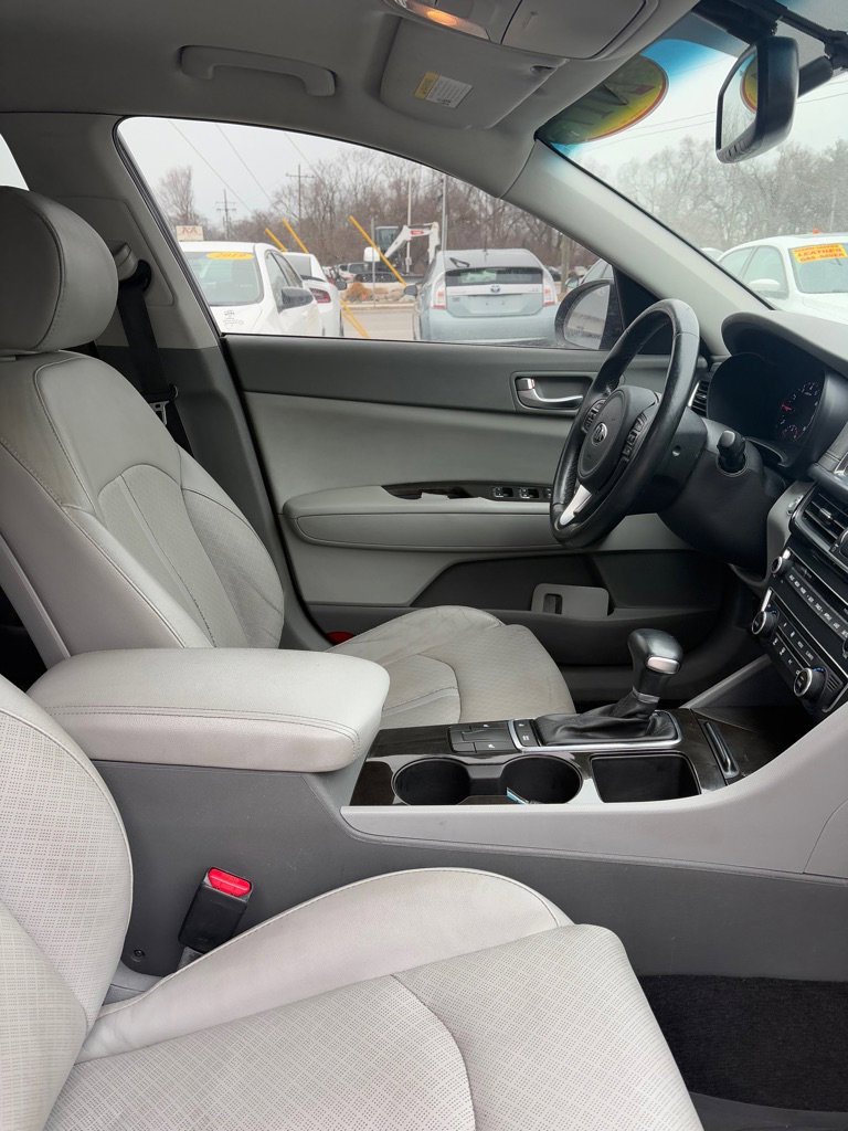 Used 2017 Kia Optima EX image 15