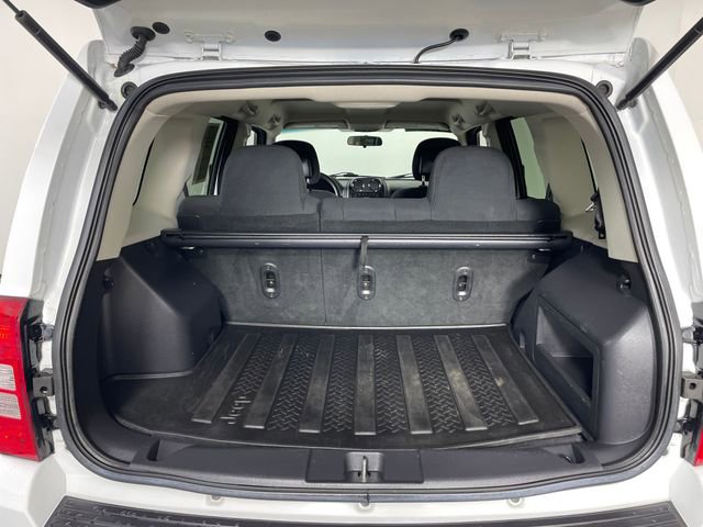 Used 2014 Jeep Patriot Sport FWD image 16