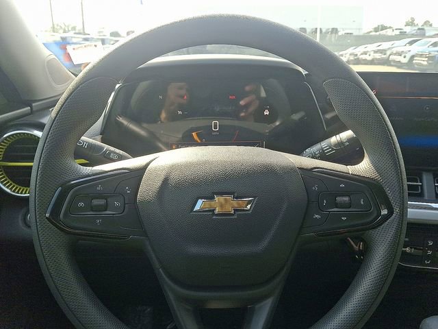 New 2025 Chevrolet Trax LT image 11