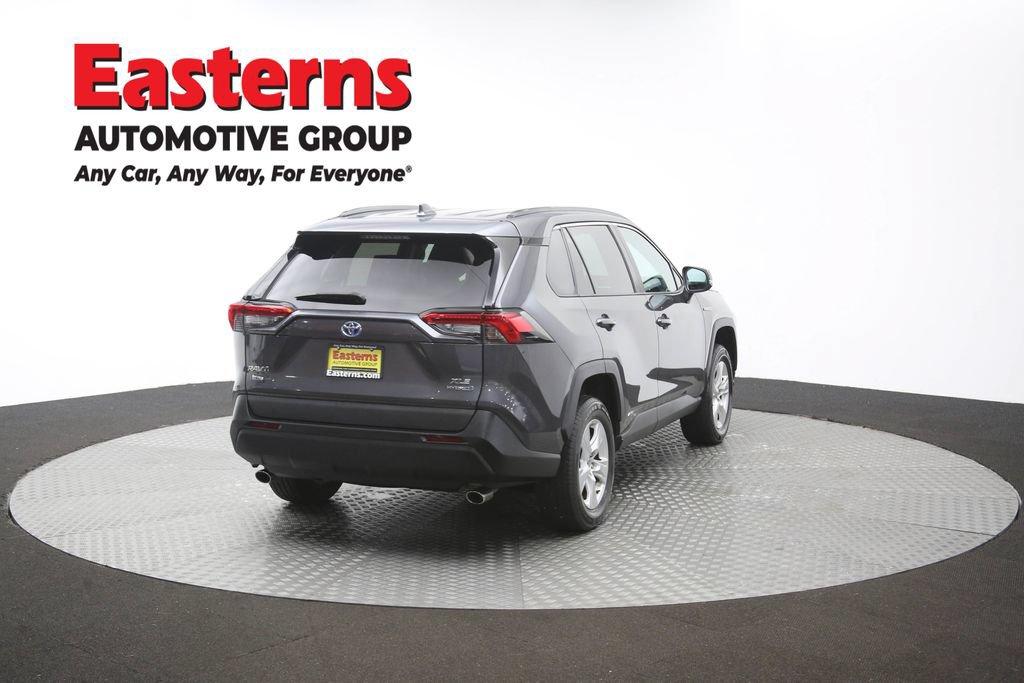 Used 2021 Toyota RAV4 XLE AWD/4WD image 39