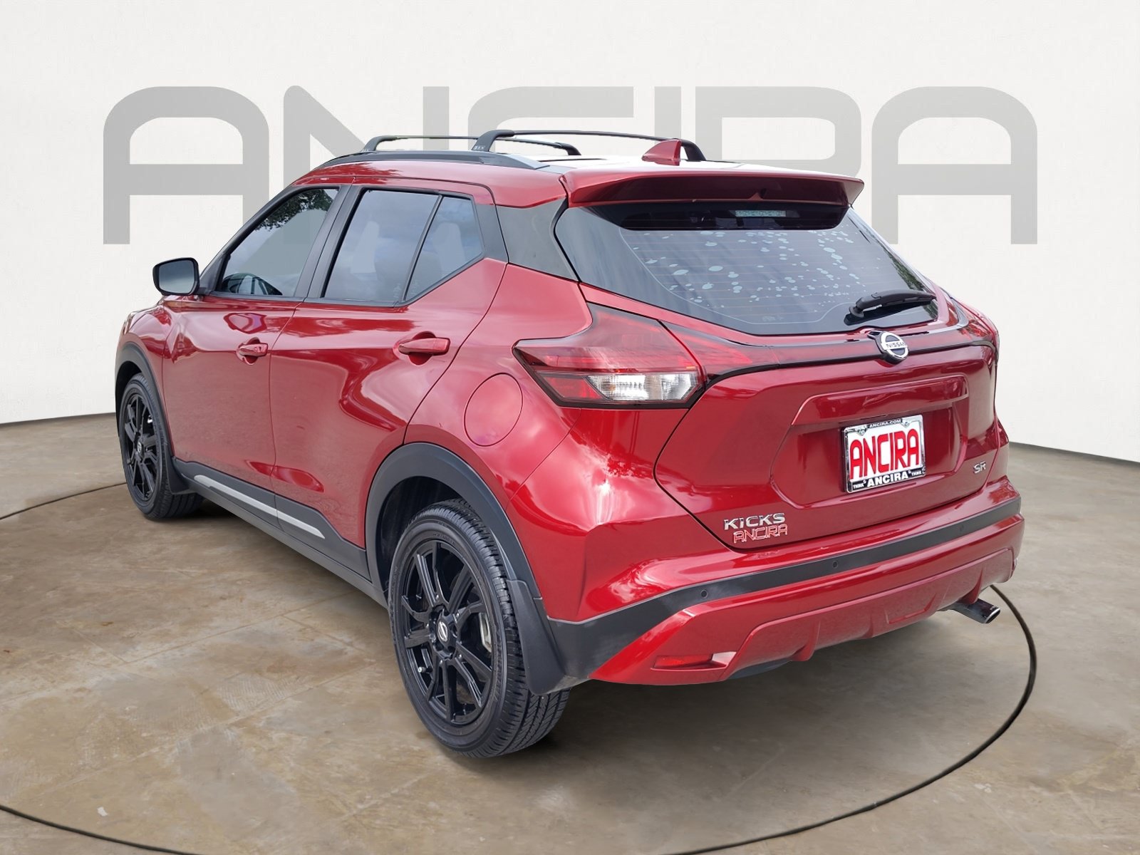Used 2021 Nissan Kicks SR w/ SR Premium Package FWD image 8