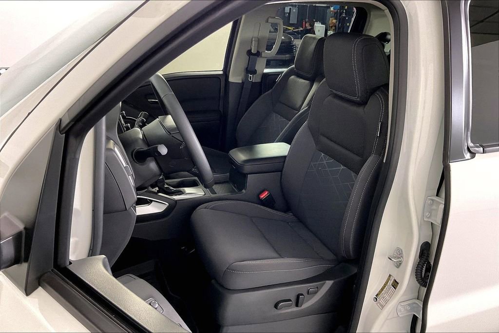 Certified 2025 Nissan Frontier SV w/ SV Convenience Package image 35