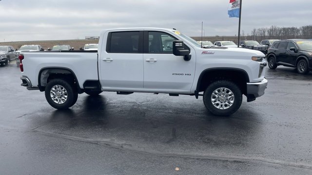 Used 2023 Chevrolet Silverado 2500 LT image 7