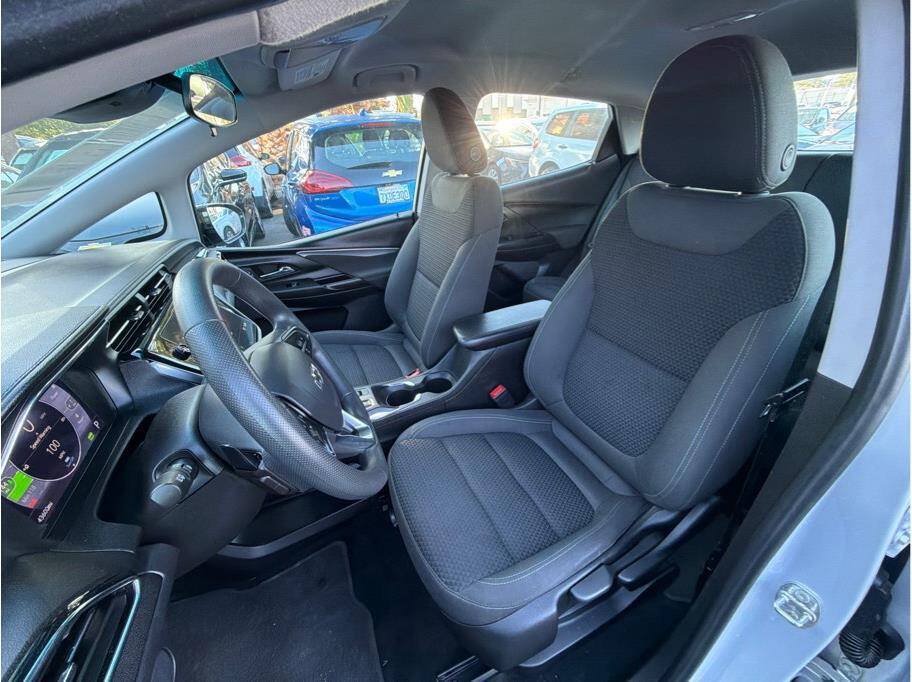Used 2023 Chevrolet Bolt LT w/ Driver Confidence Package FWD image 16