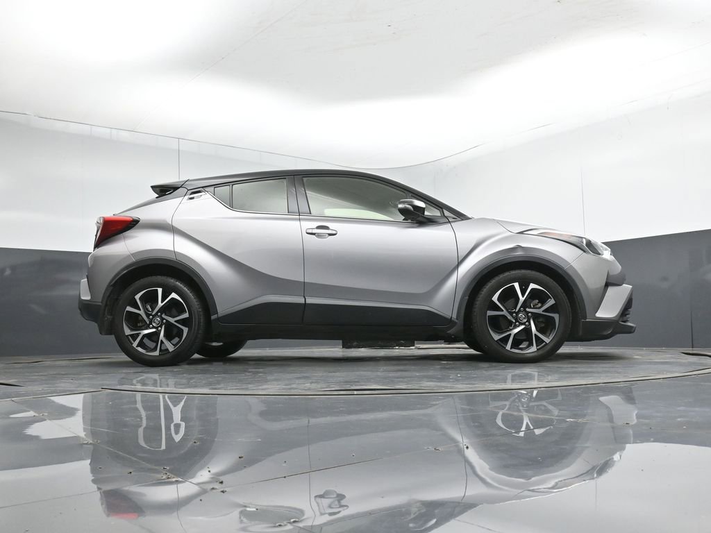 Used 2019 Toyota C-HR Limited FWD image 44