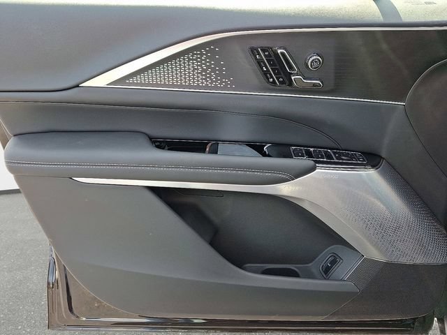 New 2026 Cadillac Lyriq V AWD/4WD image 12