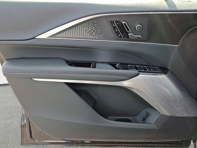 New 2026 Cadillac Lyriq V AWD/4WD image 12