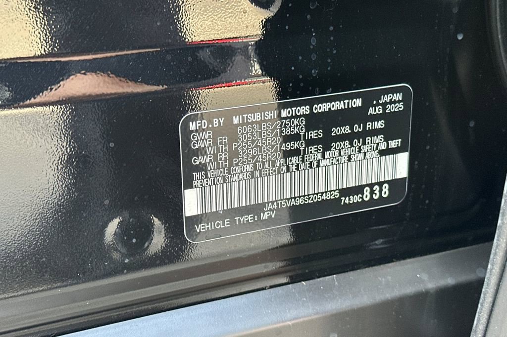 New 2025 Mitsubishi Outlander SE image 28