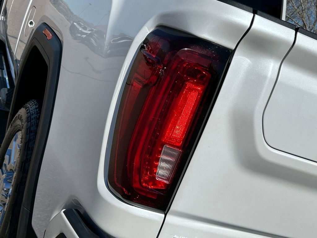 Used 2023 GMC Sierra 2500 Denali w/ Denali Ultimate Package image 27