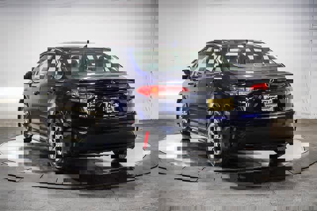 Certified 2022 Toyota Corolla LE image 3