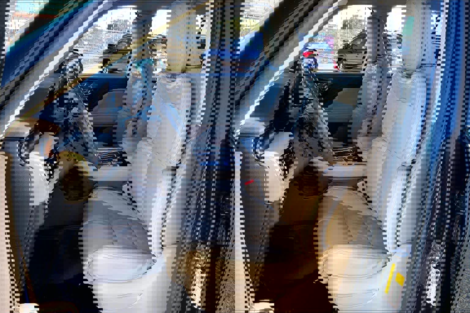 Used 2022 Lincoln Aviator Reserve w/ Equipment Group 201A image 8