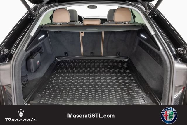 Used 2023 Audi Q8 Premium w/ Convenience Package image 29