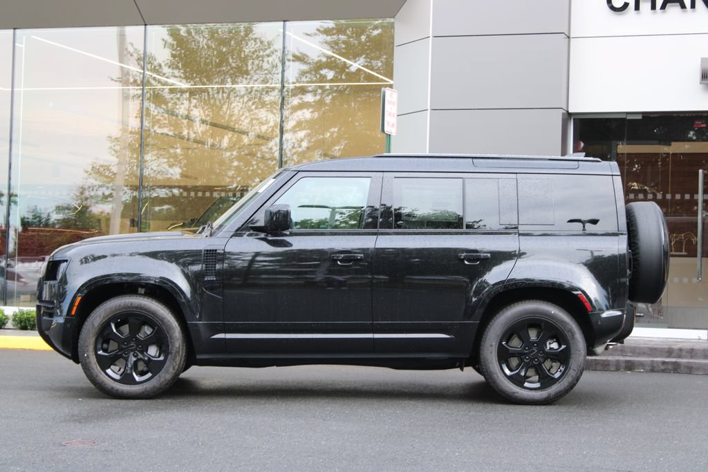 New 2026 Land Rover Defender 110 X-Dynamic SE AWD/4WD image 6