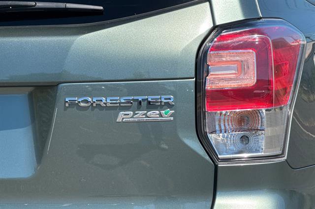 Used 2017 Subaru Forester 2.5i Premium w/ Rugged Package #1 AWD/4WD image 30