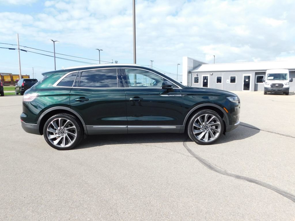Used 2021 Lincoln Nautilus Reserve w/ Equipment Group 201A image 2