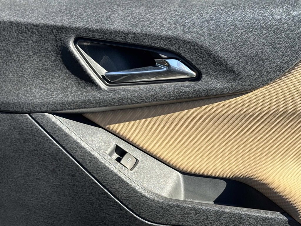 Used 2025 Chevrolet Equinox ACTIV w/ Safety and Technology Package image 21