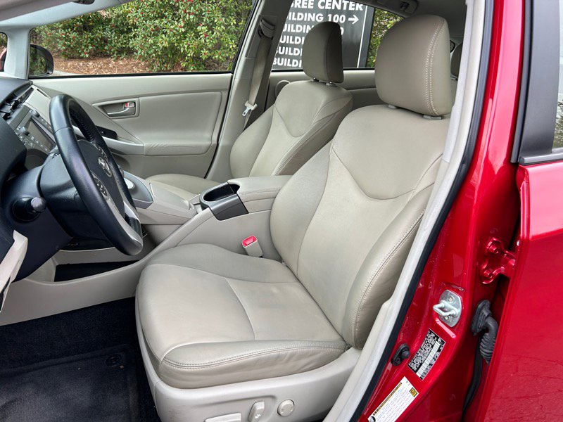 Used 2013 Toyota Prius Four w/ Deluxe Solar Roof Pkg image 25