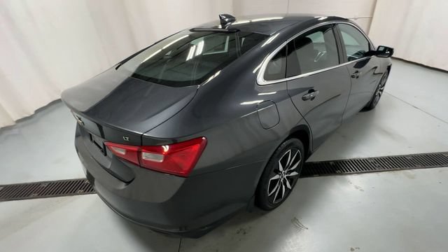 Used 2017 Chevrolet Malibu LT FWD image 8