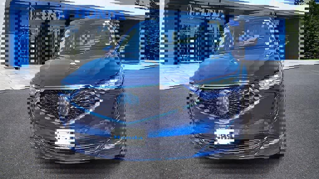 Used 2023 Acura MDX SH-AWD image 3