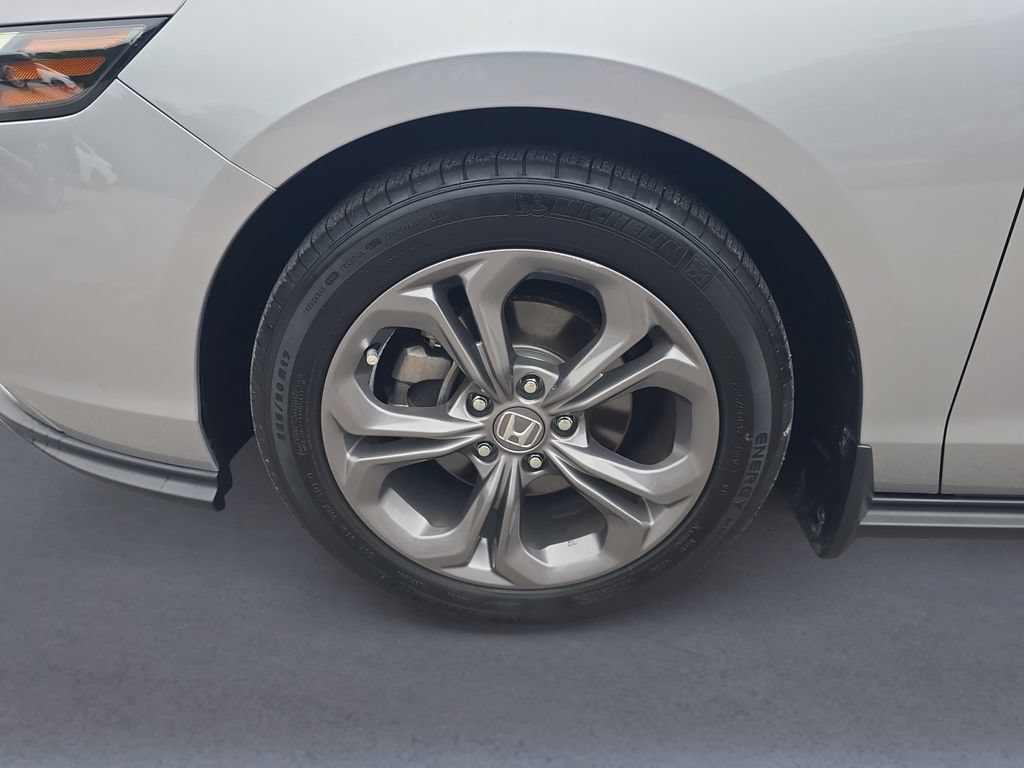 Certified 2024 Honda Accord EX image 9