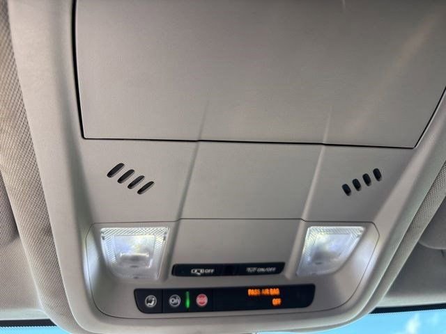 Used 2019 GMC Terrain SLT image 26