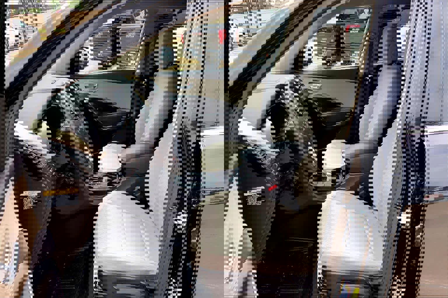 Used 2017 Hyundai Santa Fe Sport w/ Cargo Package AWD/4WD image 8