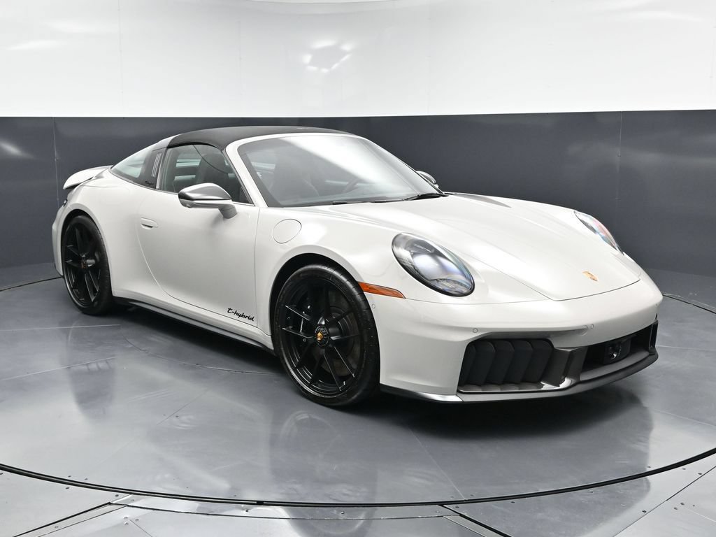 Certified 2026 Porsche 911 Targa 4 GTS AWD/4WD image 11