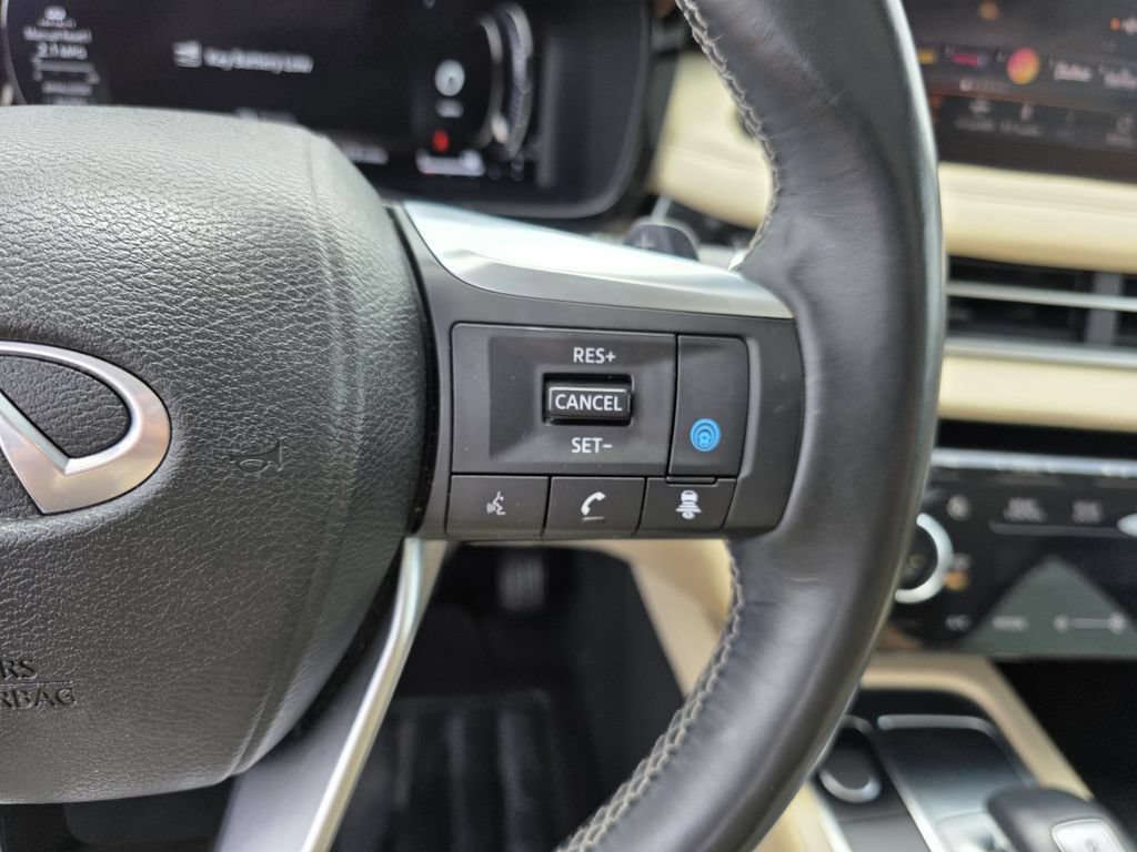 Used 2023 INFINITI QX60 Sensory w/ Vision Package AWD/4WD image 18