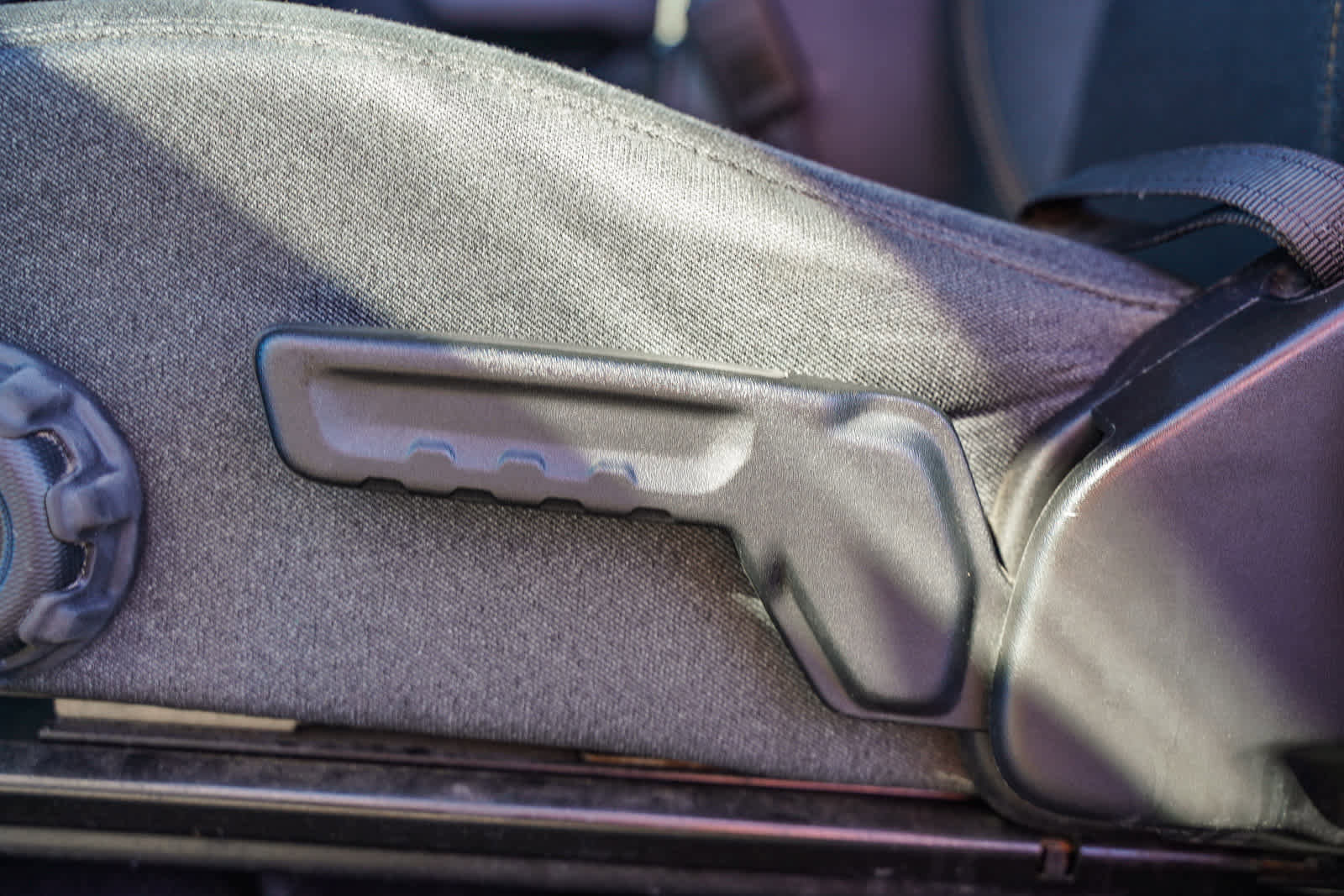 Used 2024 Jeep Wrangler Sport S image 21