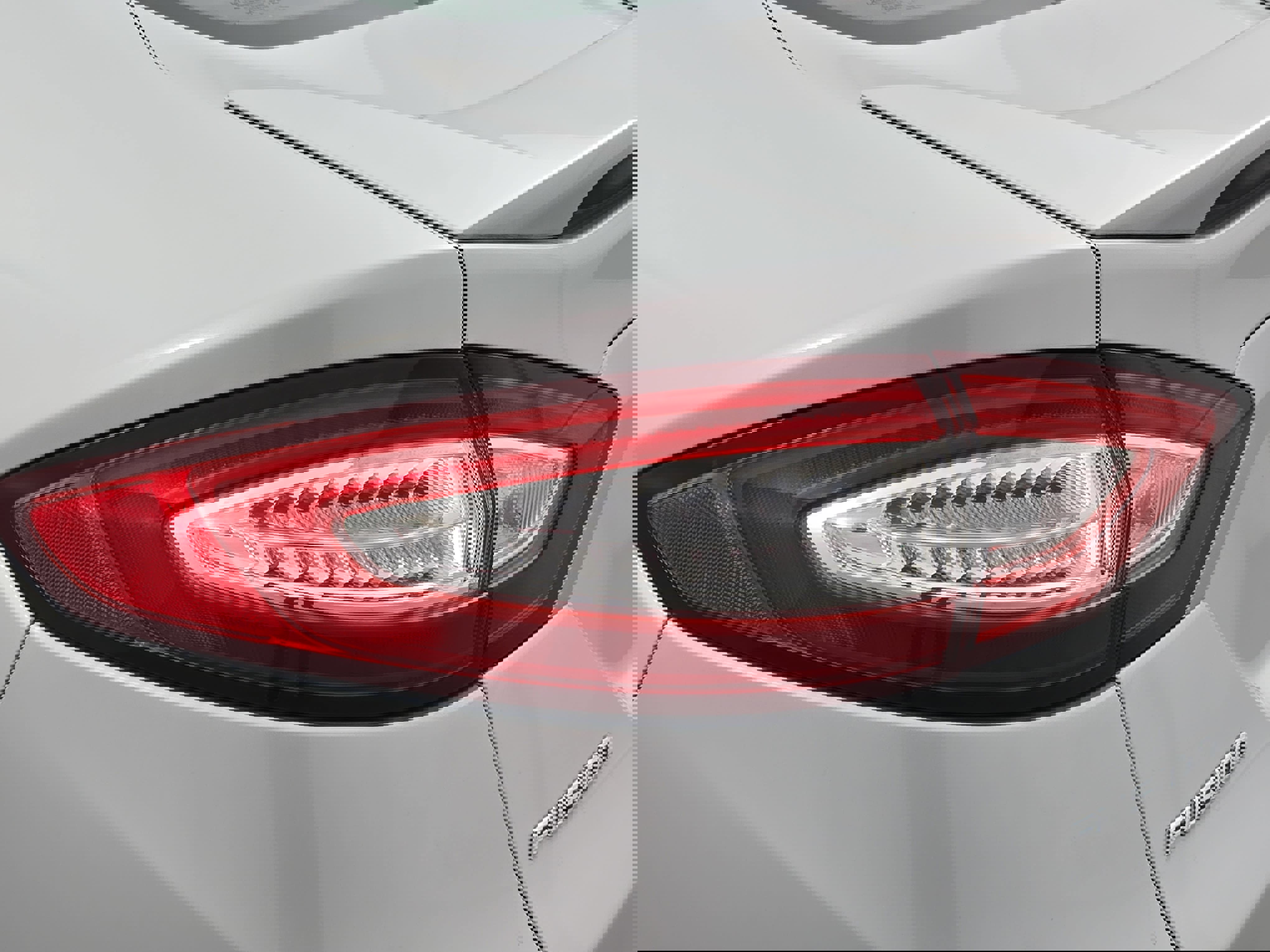 Used 2016 Ford Fusion Titanium image 33